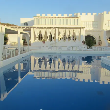 Porto Scoutari Romantic Hotel 3*