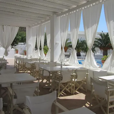 Porto Scoutari Romantic Hotel 3*