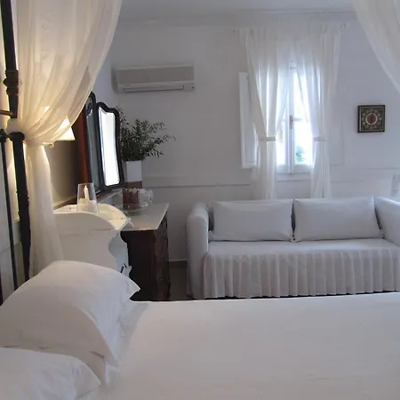 Porto Scoutari Romantic Hotel