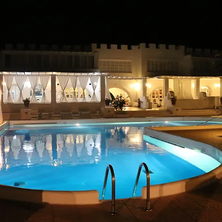 ホテル Porto Scoutari Romantic 3*