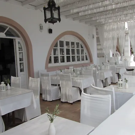 Porto Scoutari Romantic 호텔 3*