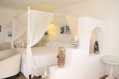 Porto Scoutari Romantic Hotell 3*